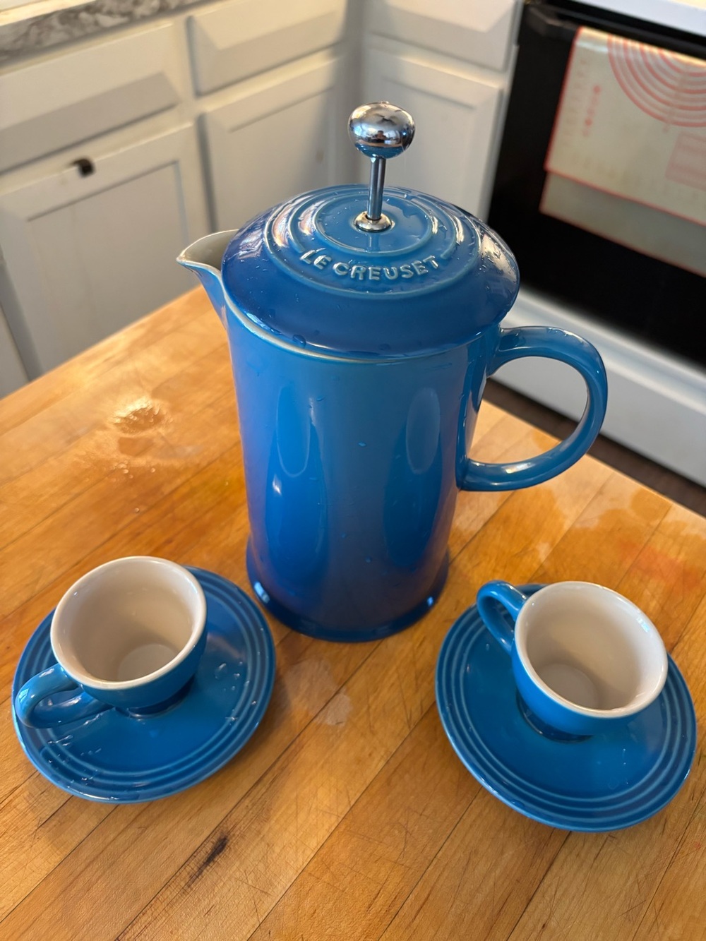 Le Creuset Stoneware French Press 2 Cups Saucers Espresso Blue Marseille Set